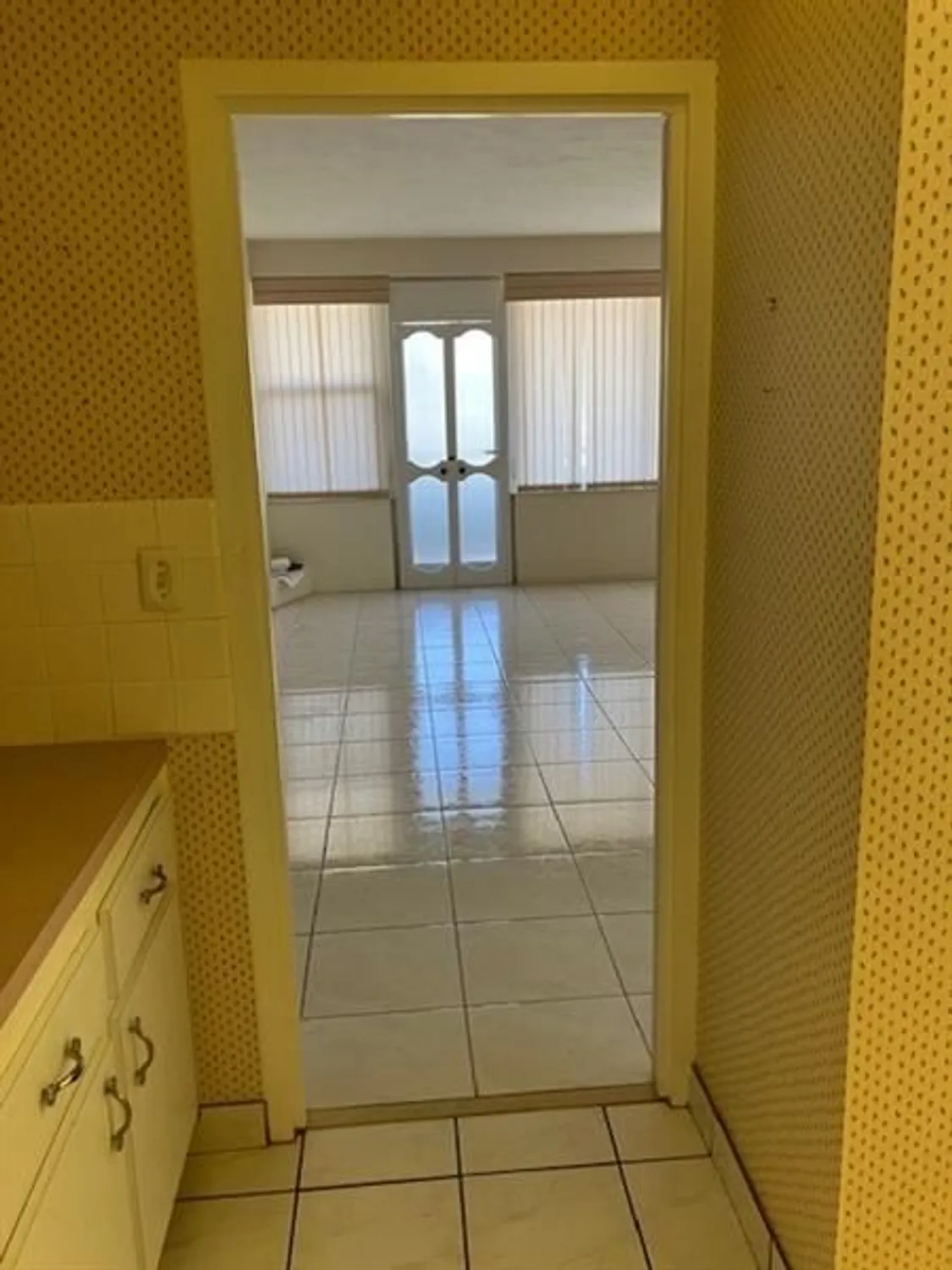 Property Slideshow image 7 of 56 | 3200 ne 36th st 321, Fort Lauderdale, FL, 33308