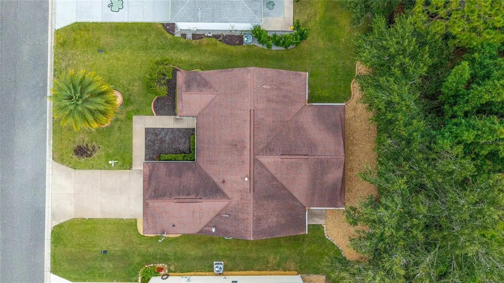 Property Slideshow image 44 of 50 | 2074 harston trl, The Villages, FL, 32162