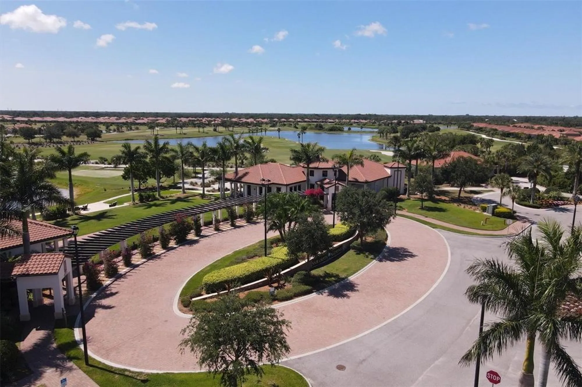 Property Slideshow image 55 of 100 | 10061 cozy grove dr, Venice, FL, 34293