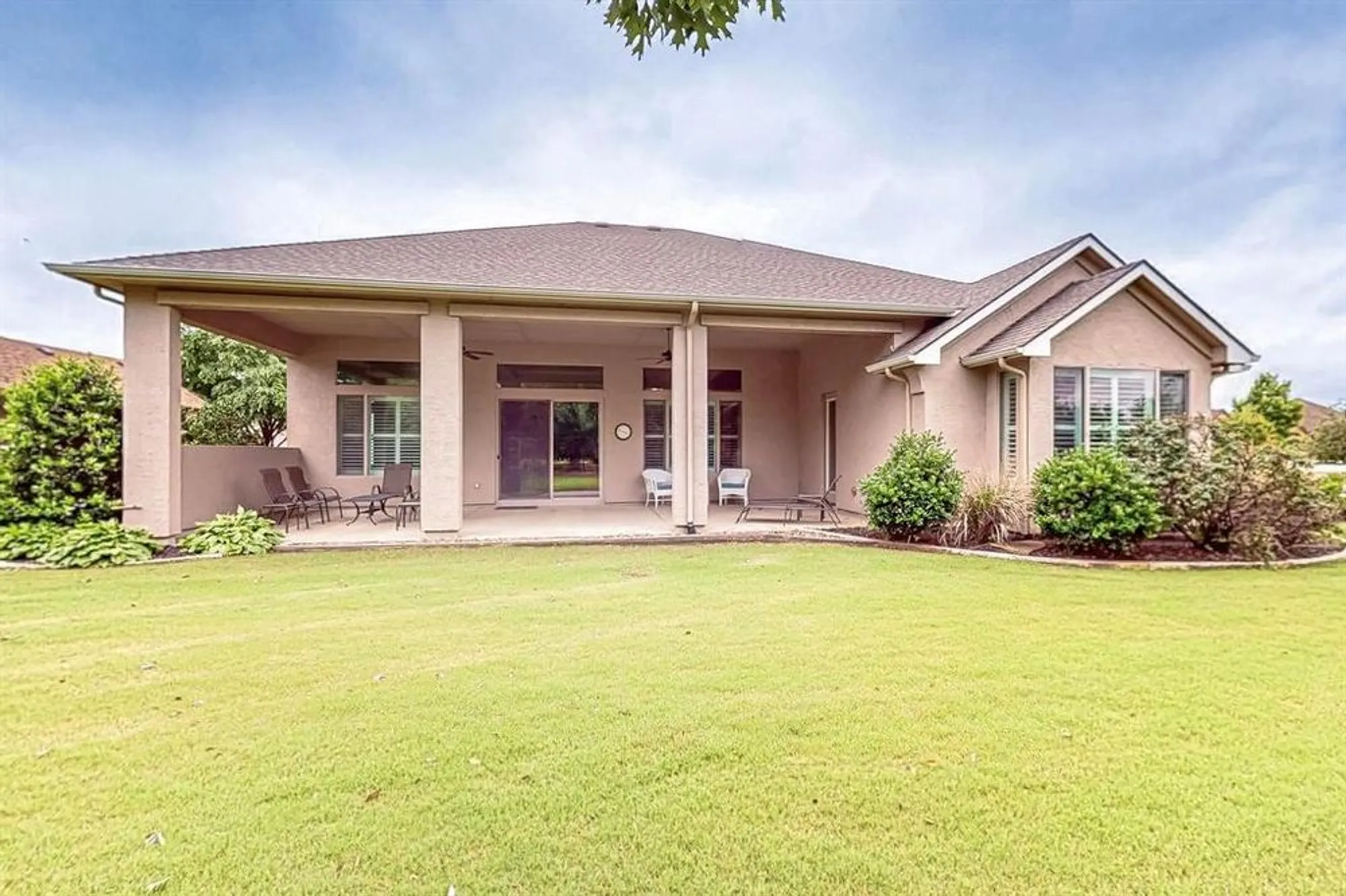 Property Slideshow image 4 of 38 | 11908 glenbrook st, Denton, TX, 76207