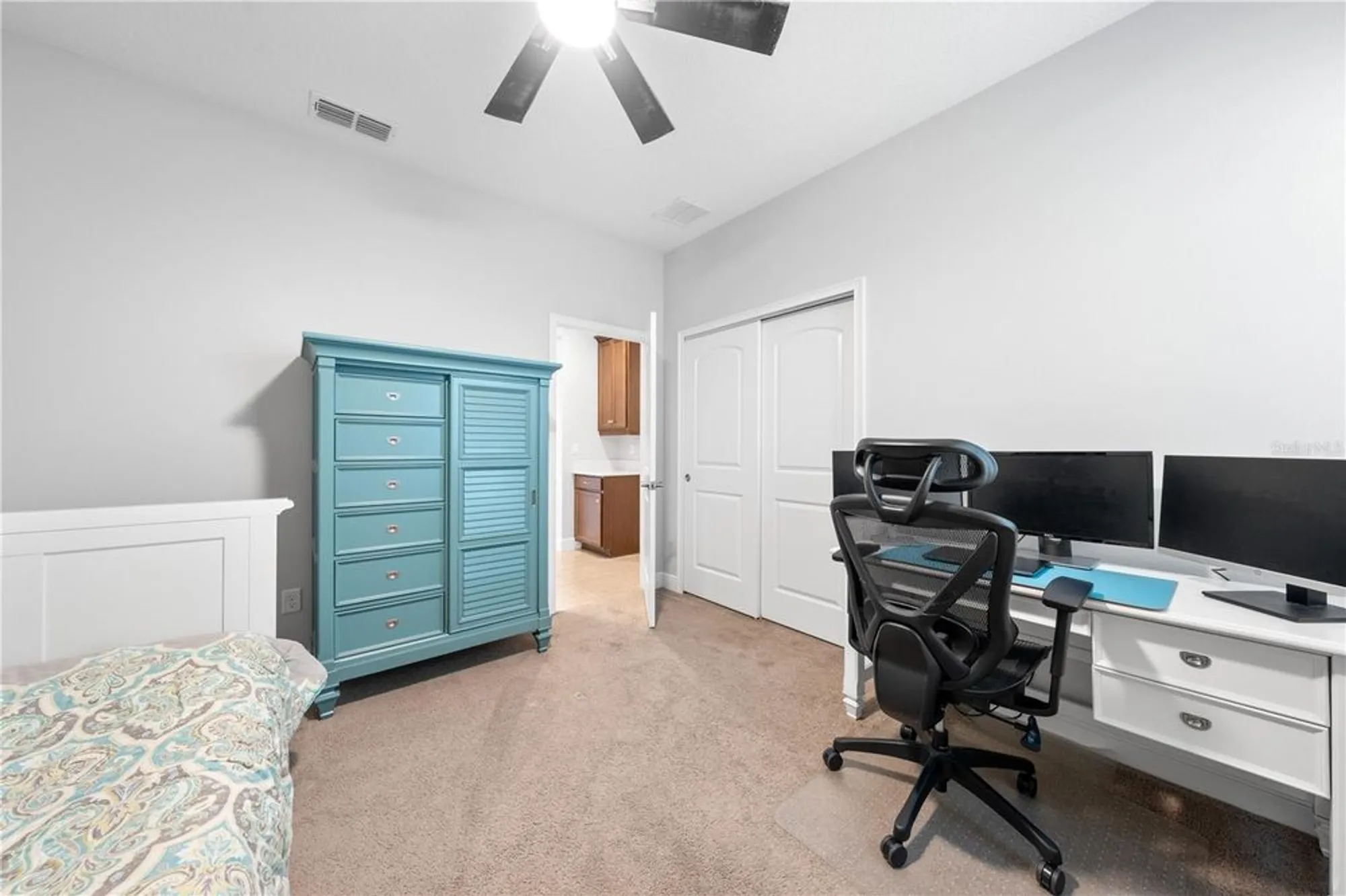 Property Slideshow image 10 of 51 | 3204 oxbow ct, Harmony, FL, 34773