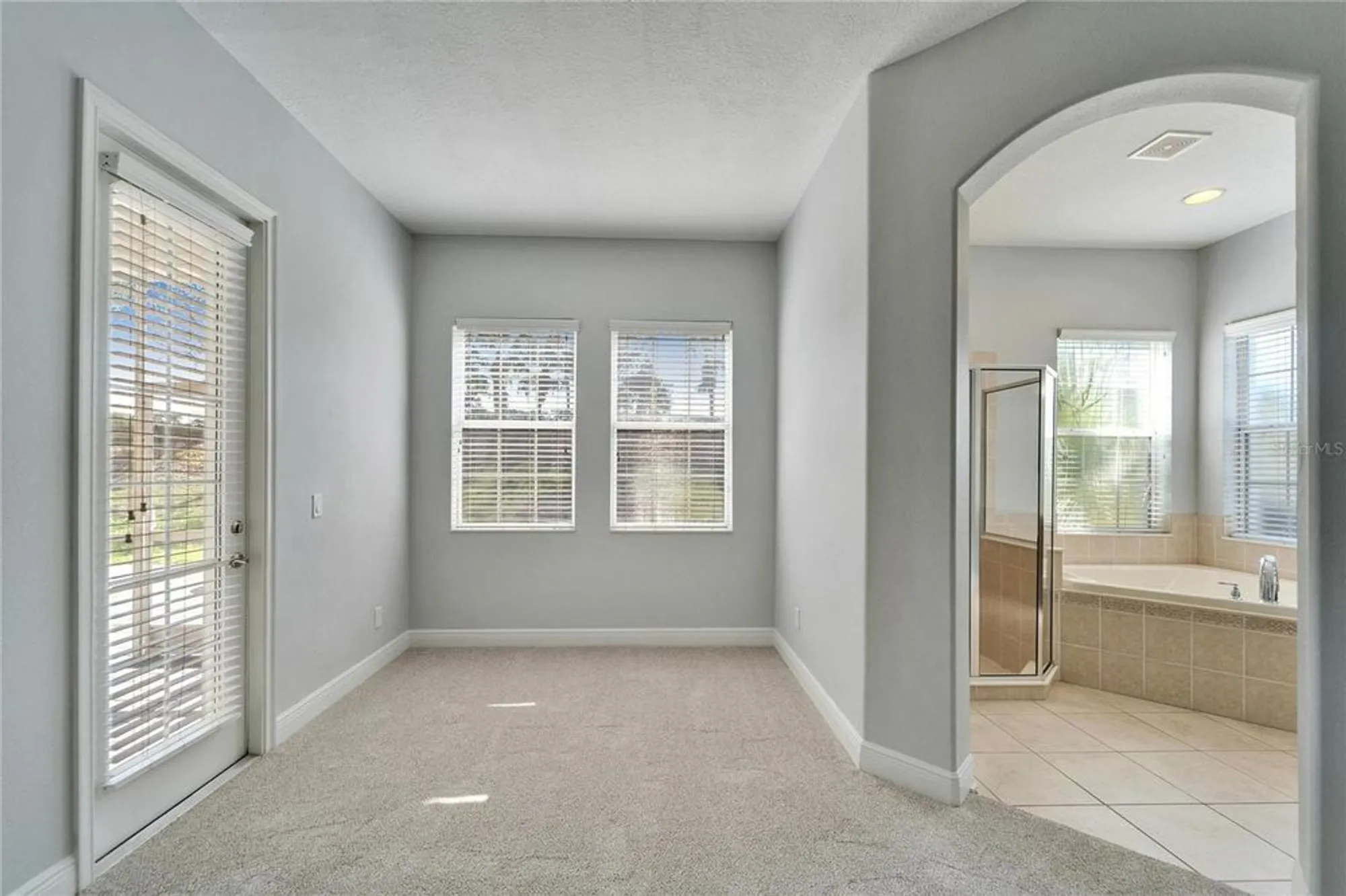 Property Slideshow image 38 of 100 | 410 manns harbor dr, Apollo Beach, FL, 33572