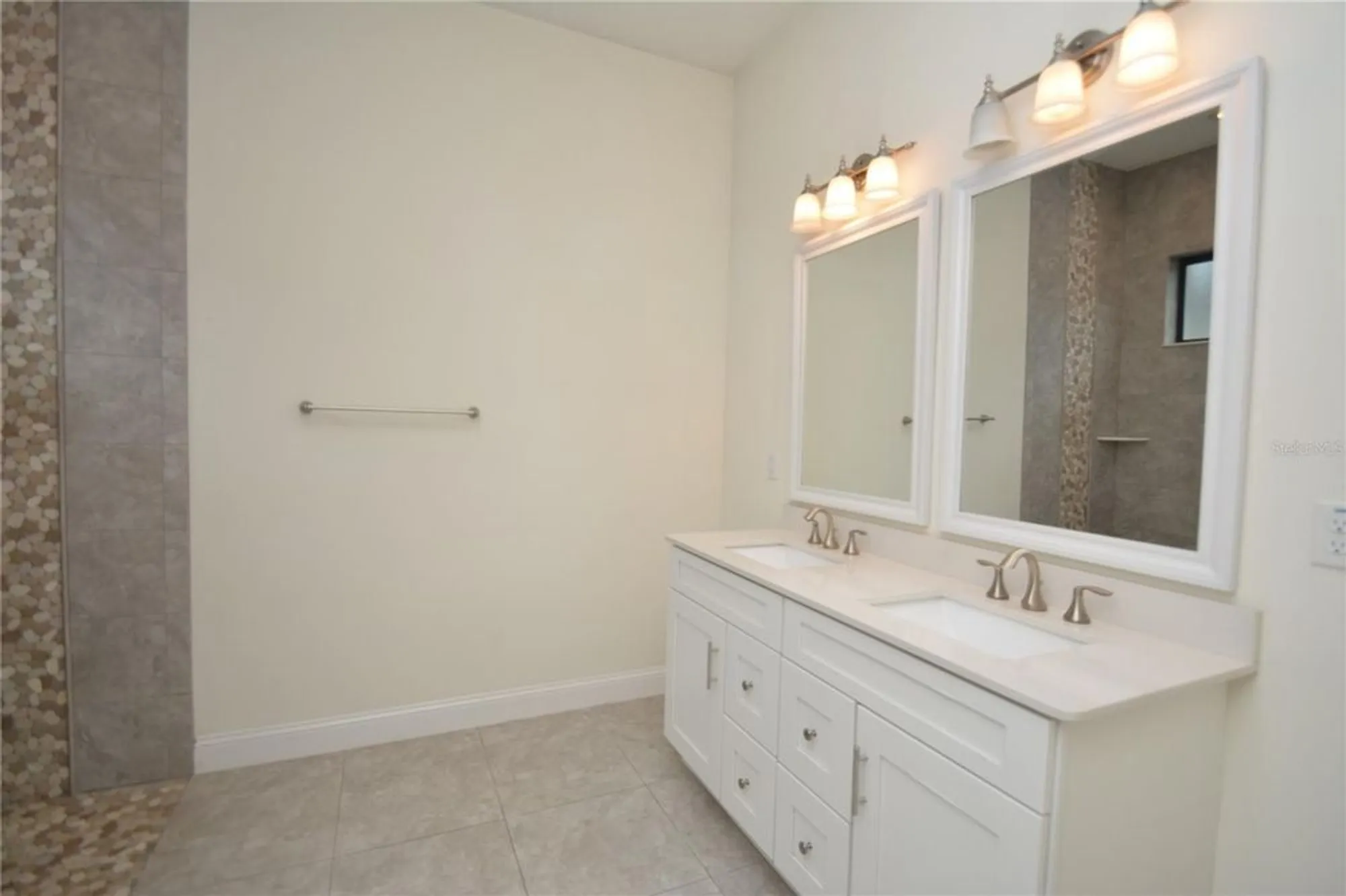 Property Slideshow image 24 of 35 | 61 green cir, Palm Coast, FL, 32164