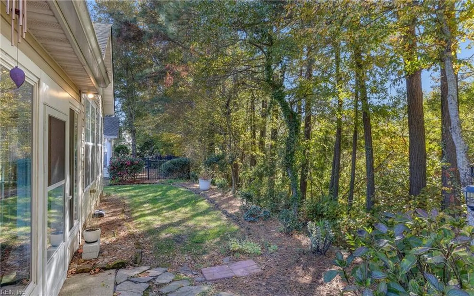 Property Slideshow image 33 of 48 | 2632 einstein dr, Virginia Beach, VA, 23456