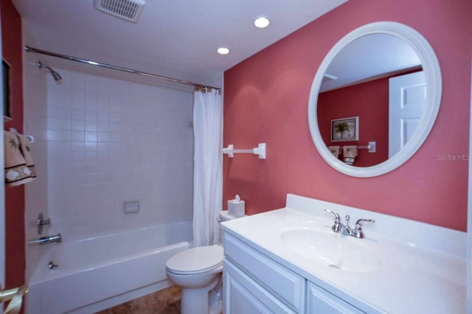 Property Slideshow image 22 of 44 | 433 cerromar ln 438, Venice, FL, 34293