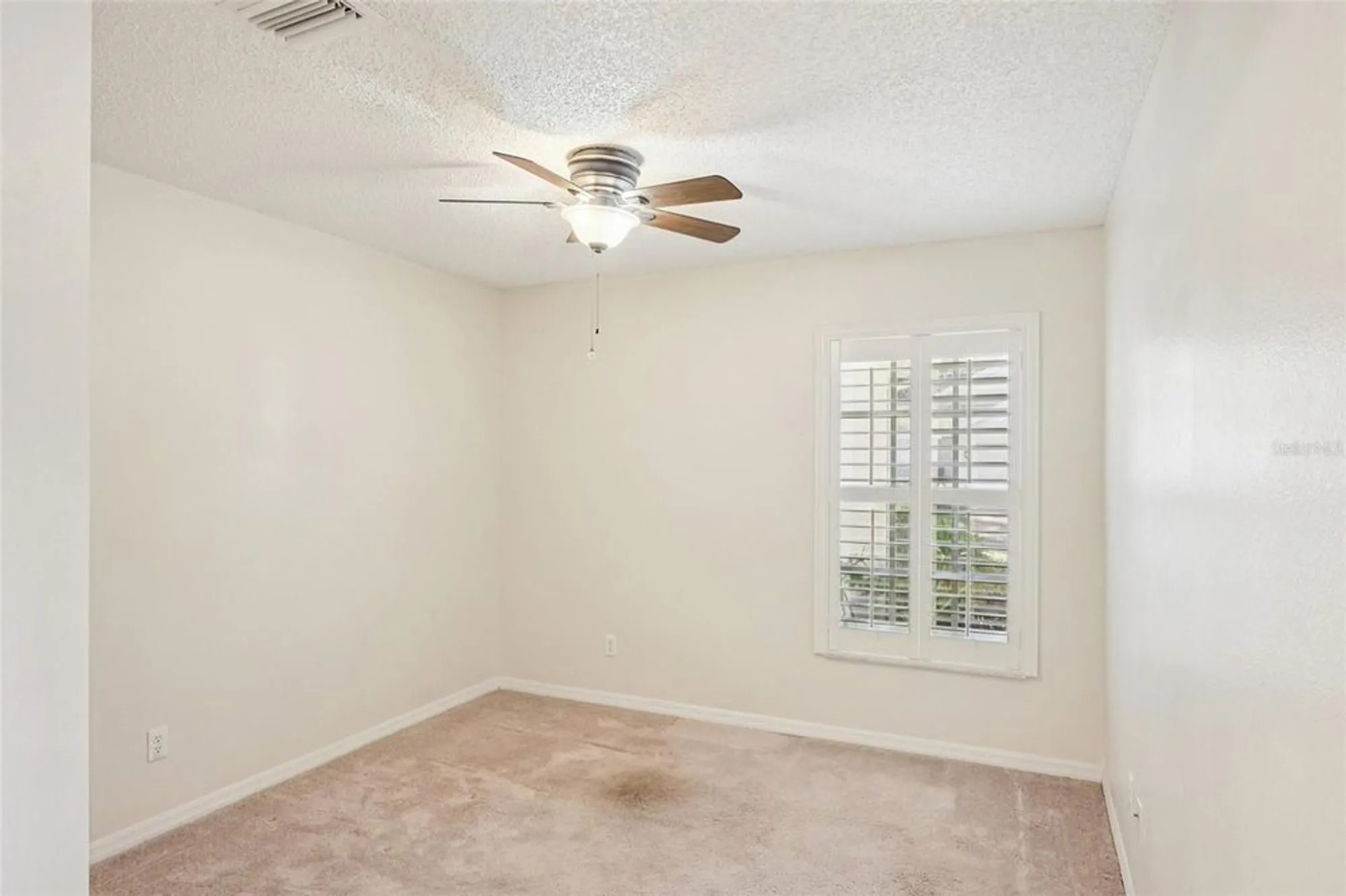 Property Slideshow image 20 of 57 | 2433 new haven cir, Sun City Center, FL, 33573