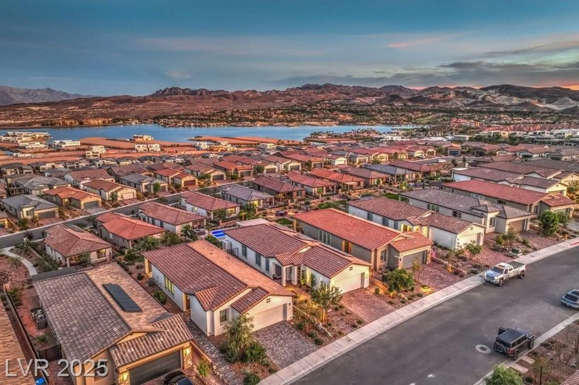 Property Slideshow image 47 of 48 | 70 lake bluff ct, Henderson, NV, 89011