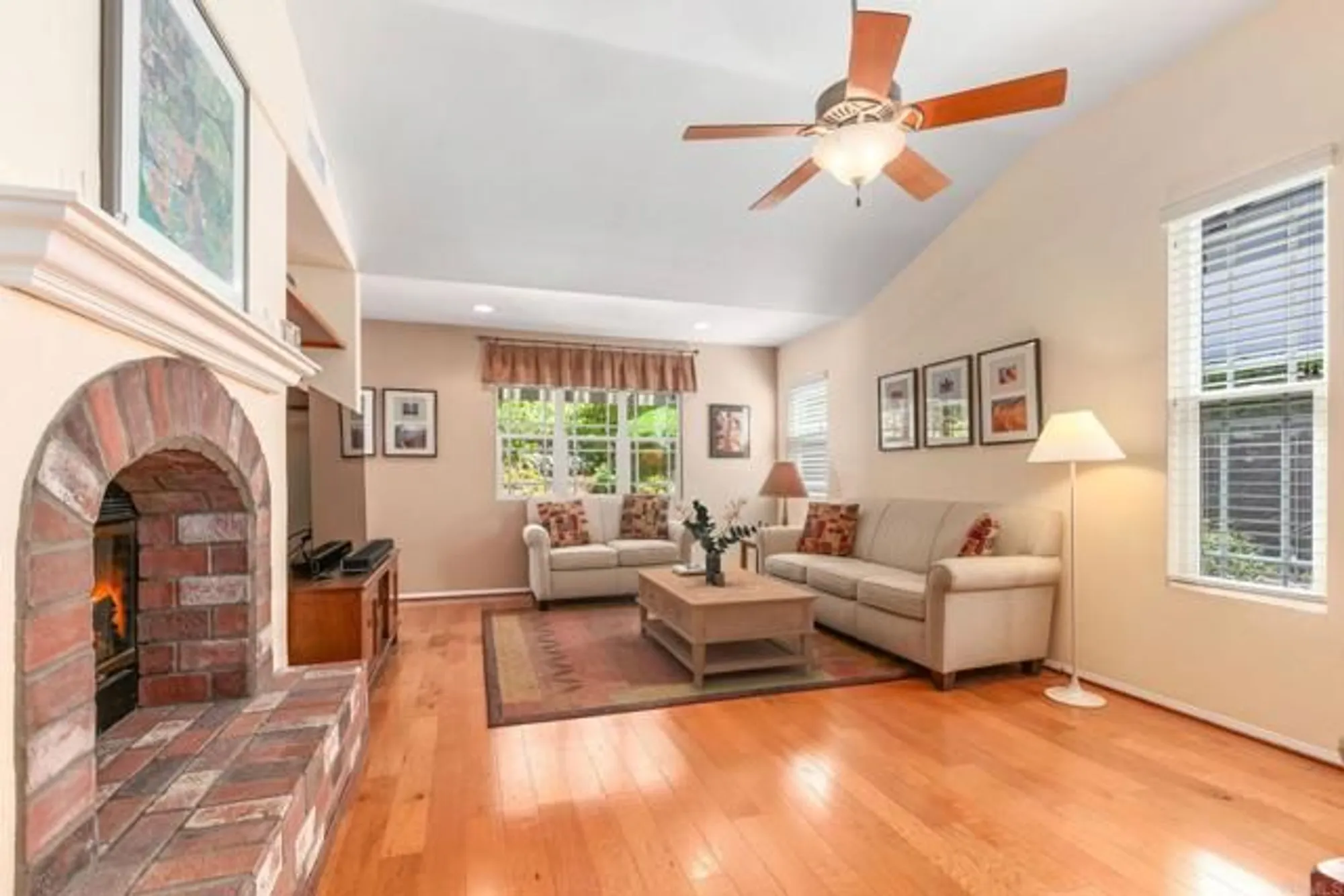 Property Slideshow image 10 of 33 | 1911 la subida way, San Marcos, CA, 92078