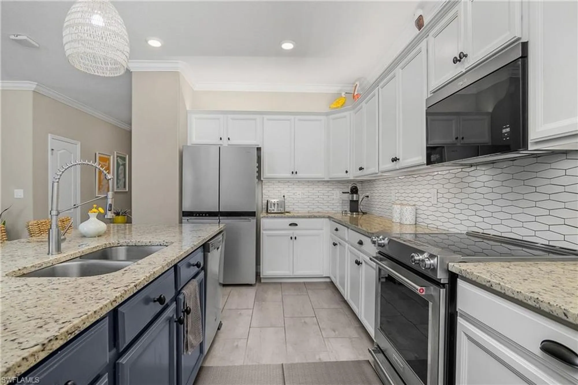 Property Slideshow image 6 of 50 | 19545 utopia ln, Estero, FL, 33928