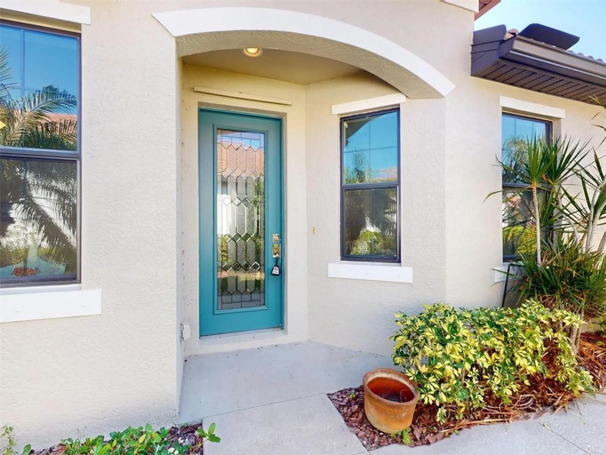 Property Slideshow image 5 of 85 | 2430 daisy dr, North Port, FL, 34289