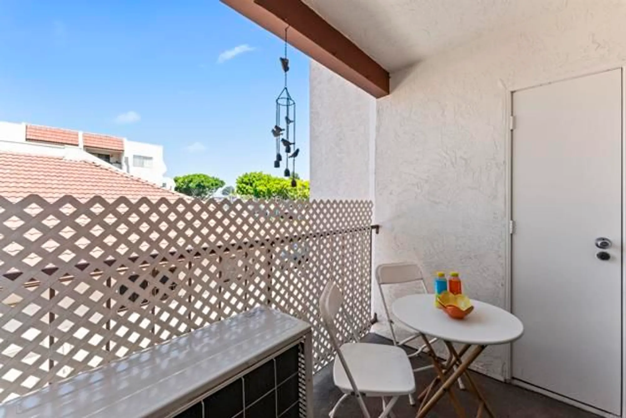 Property Slideshow image 7 of 14 | 6330 genesee ave unit 220, San Diego, CA, 92122