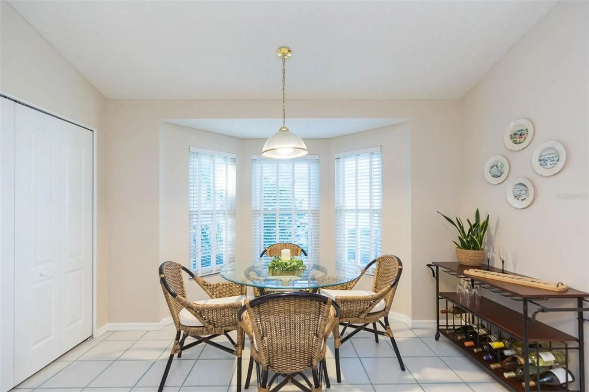 Property Slideshow image 16 of 72 | 951 villeroy greens dr, Sun City Center, FL, 33573