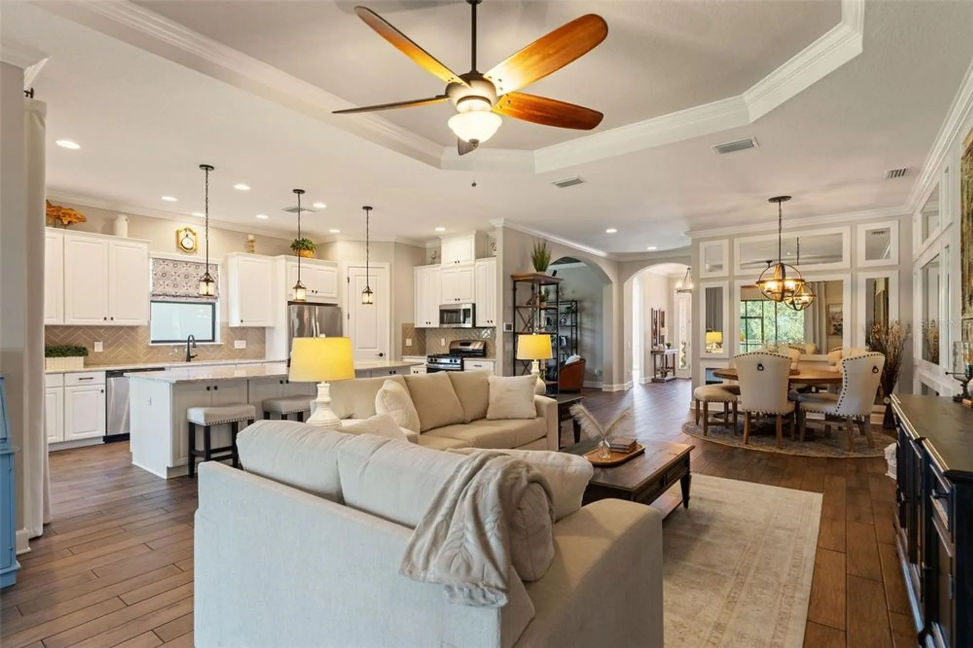 Property Slideshow image 26 of 76 | 11295 juglans dr, Odessa, FL, 33556