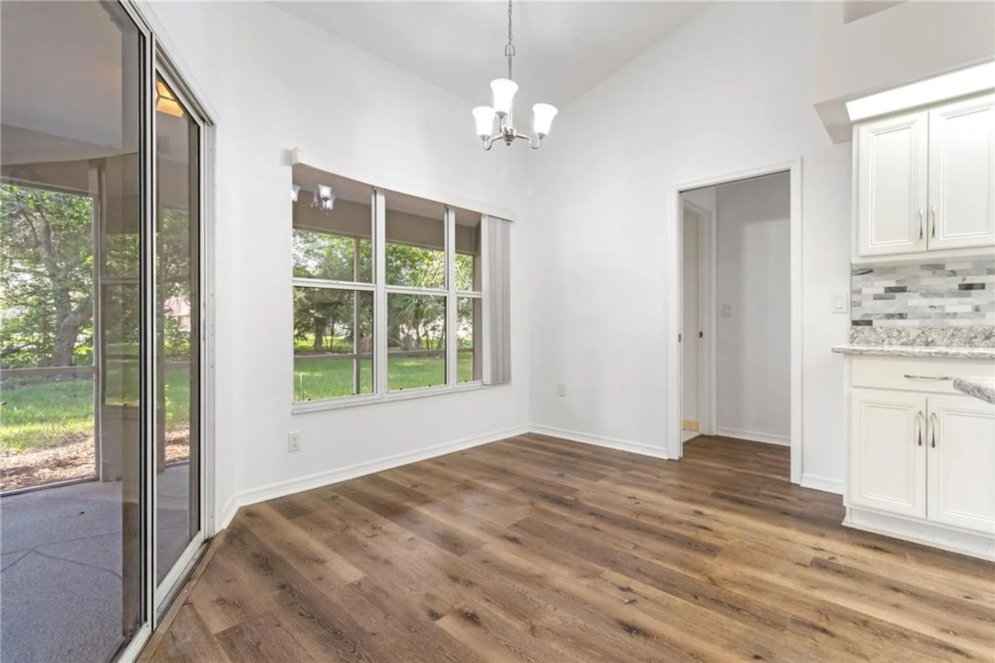 Property Slideshow image 11 of 57 | 9400 merriweather dr, Weeki Wachee, FL, 34613