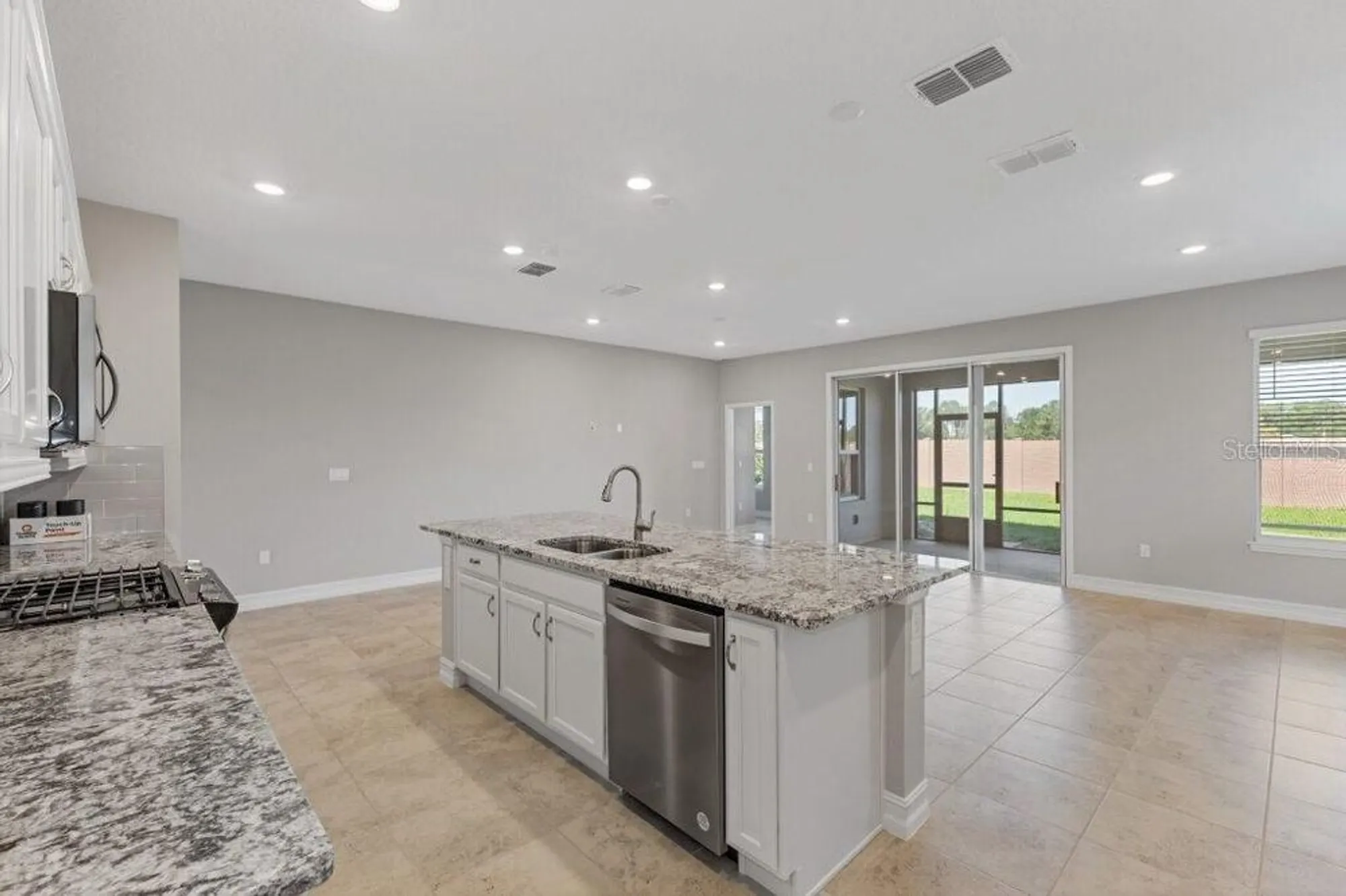 Property Slideshow image 3 of 18 | 5597 nw 45th ln, Ocala, FL, 34482