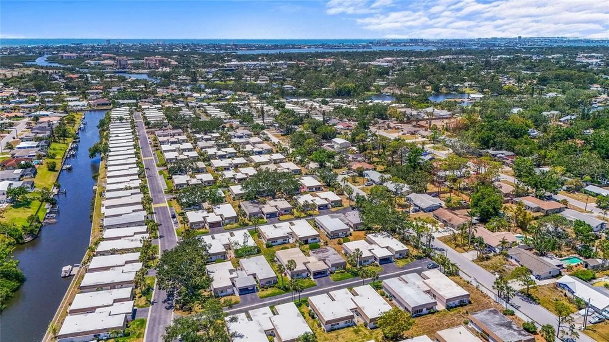 Property Slideshow image 29 of 39 | 2531 riverbluff pkwy # v181, Sarasota, FL, 34231