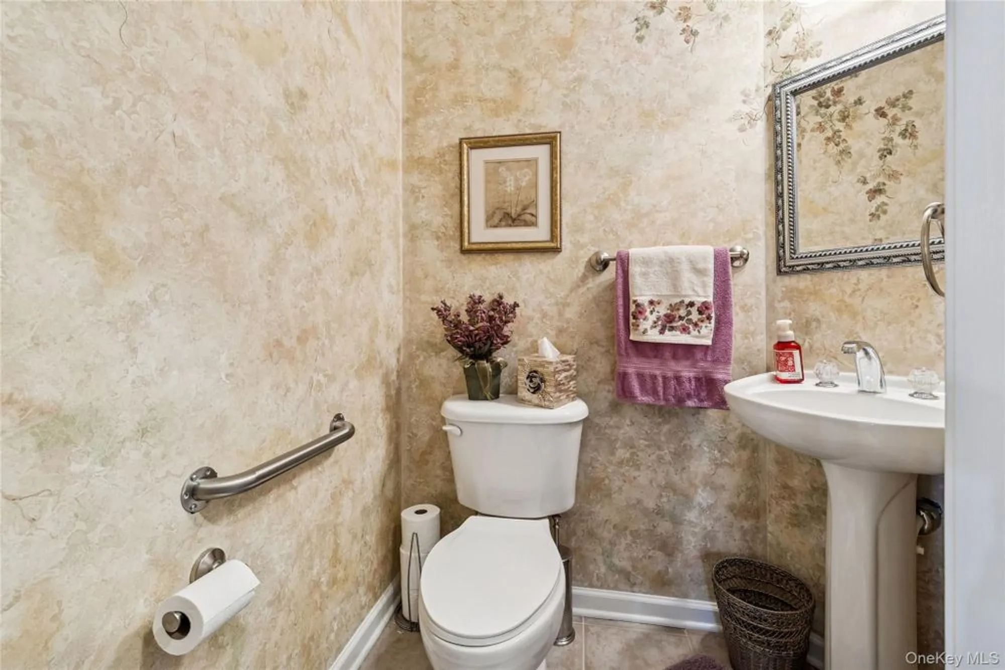 Property Slideshow image 31 of 40 | 25 louden loop, Mount Sinai, NY, 11766