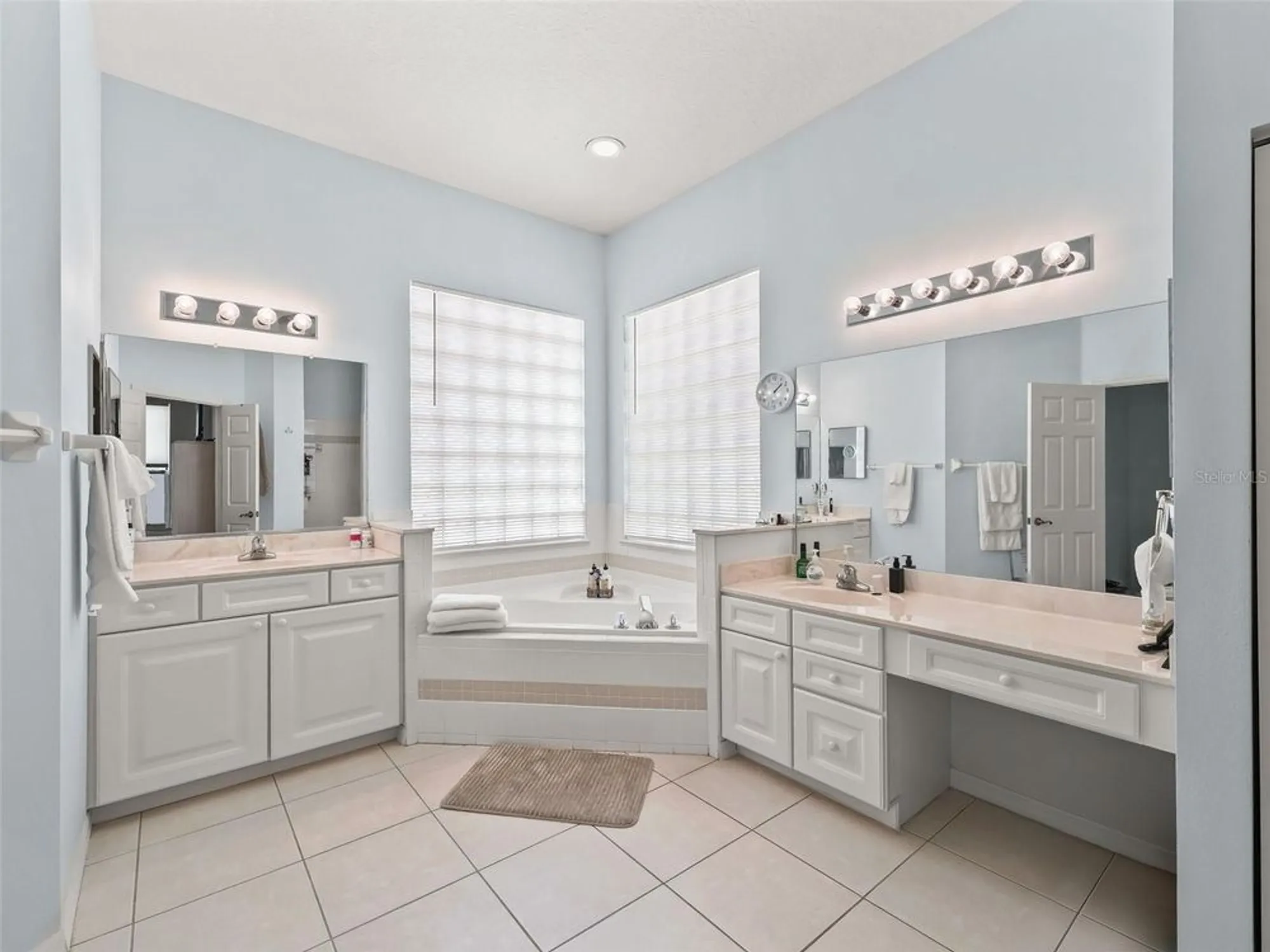 Property Slideshow image 5 of 27 | 17435 se 112th ave, Summerfield, FL, 34491