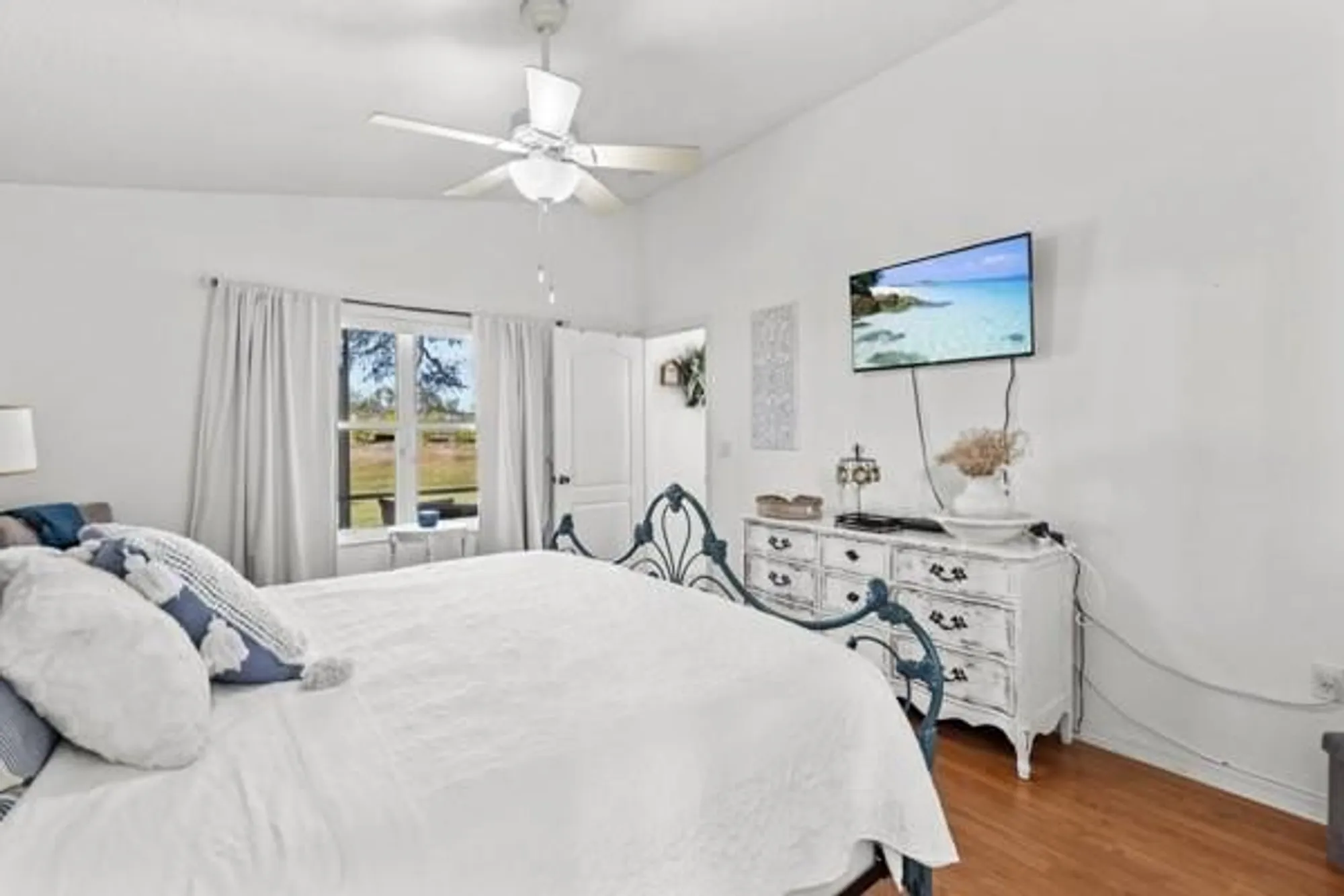 Property Slideshow image 12 of 25 | 304 sw north shore blvd, Port Saint Lucie, FL, 34986