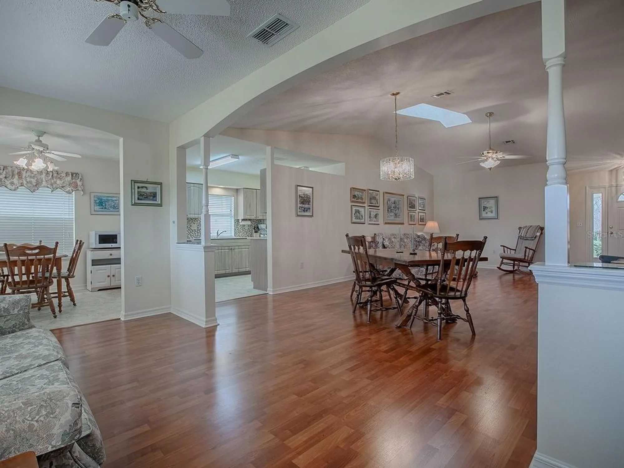 Property Slideshow image 17 of 43 | 305 ranchwood dr, Leesburg, FL, 34748