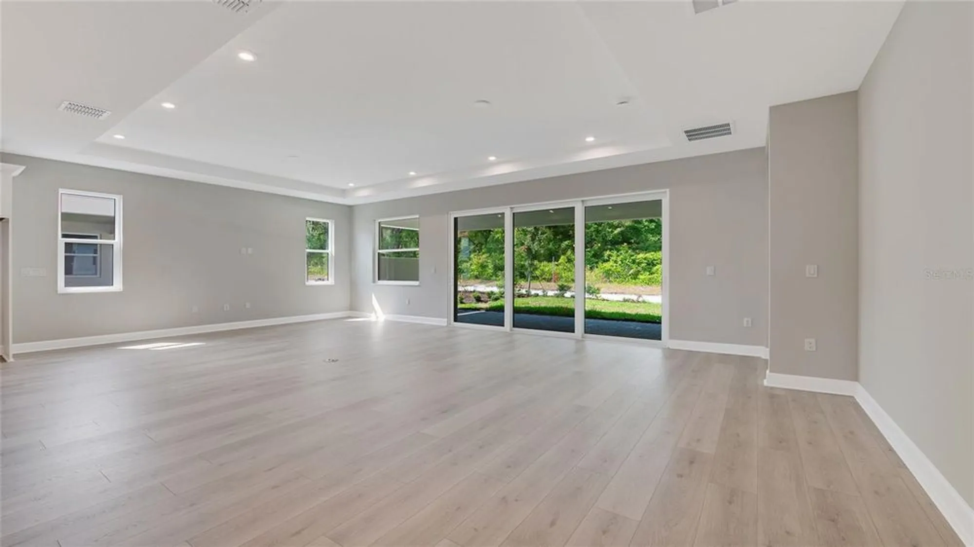 Property Slideshow image 8 of 31 | 1235 cresswind blvd, Deland, FL, 32724