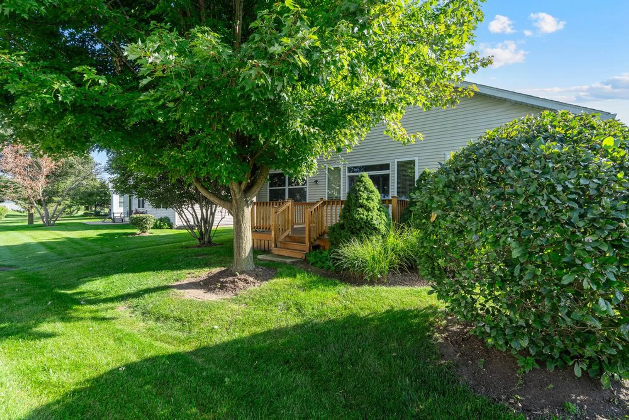 Property Slideshow image 28 of 39 | 1611 benzie cir, Romeoville, IL, 60446
