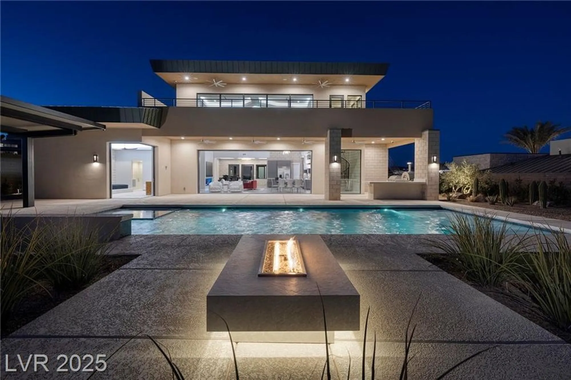 Property Slideshow image 2 of 65 | 37 reflection shores ln, Henderson, NV, 89011