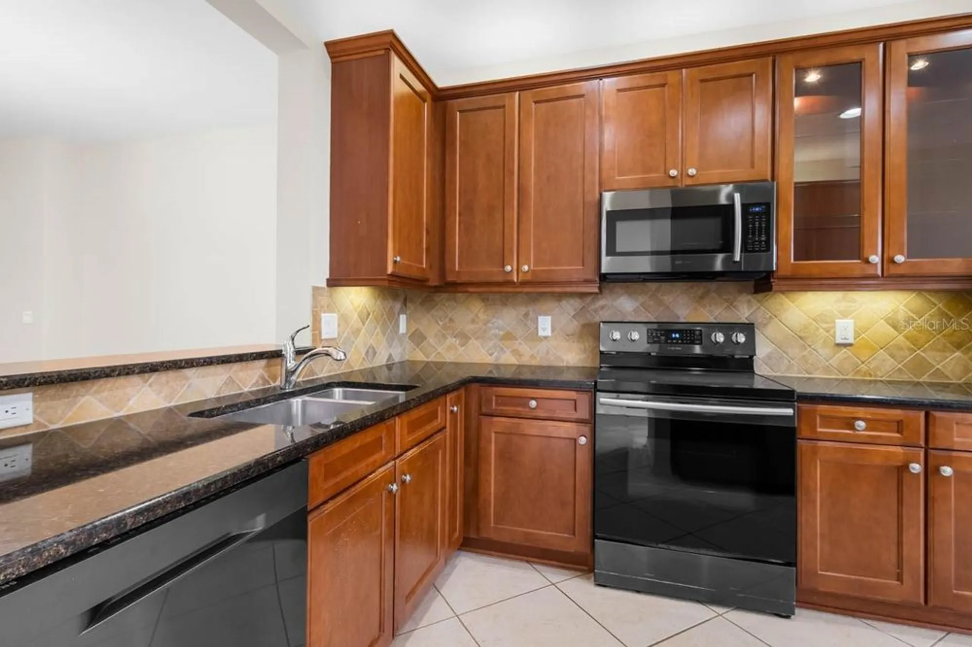 Property Slideshow image 13 of 47 | 16252 amethyst key dr, Wimauma, FL, 33598