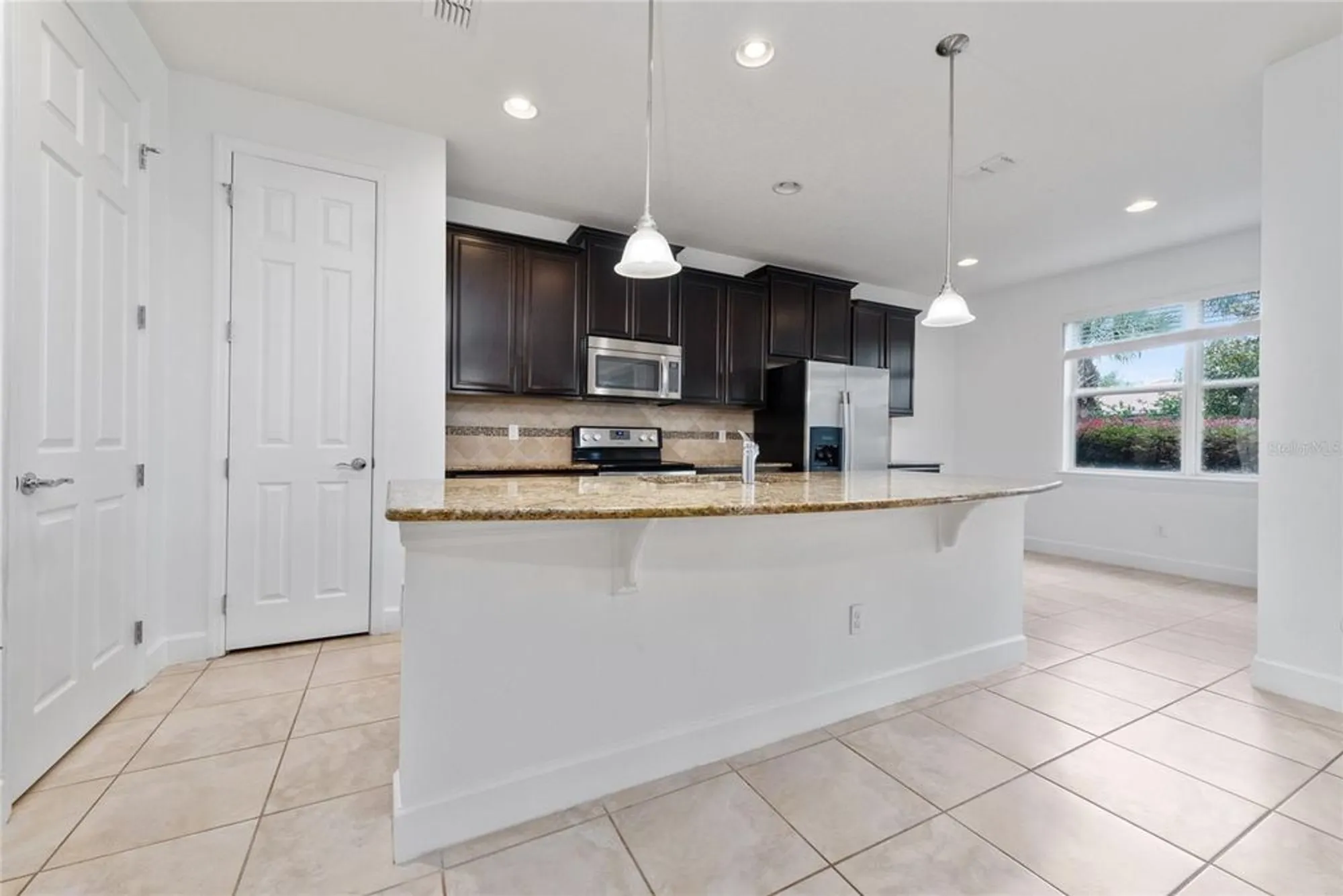 Property Slideshow image 14 of 30 | 11858 barletta dr, Orlando, FL, 32827