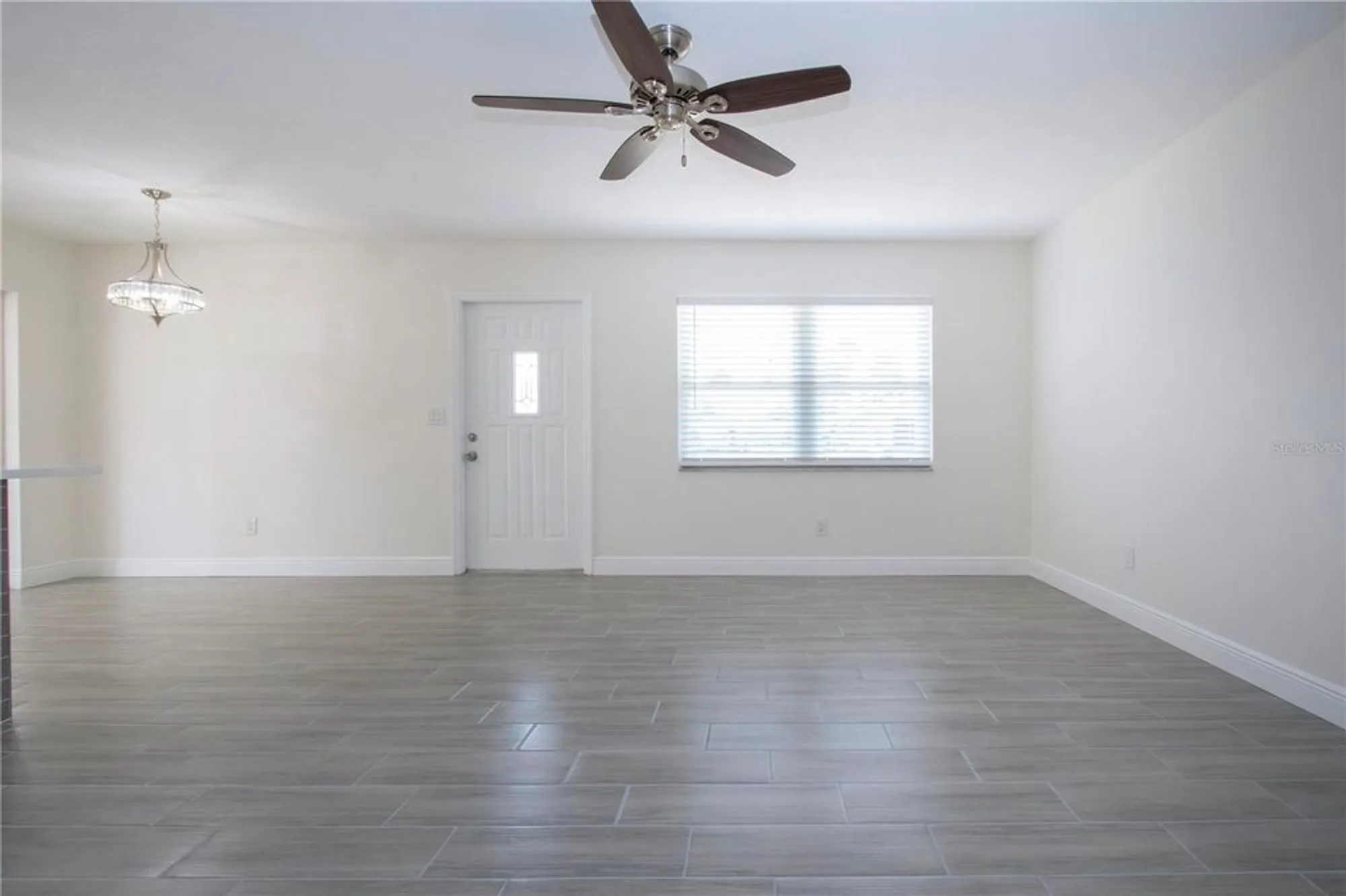 Property Slideshow image 18 of 72 | 1906 canterbury ln 20, Sun City Center, FL, 33573