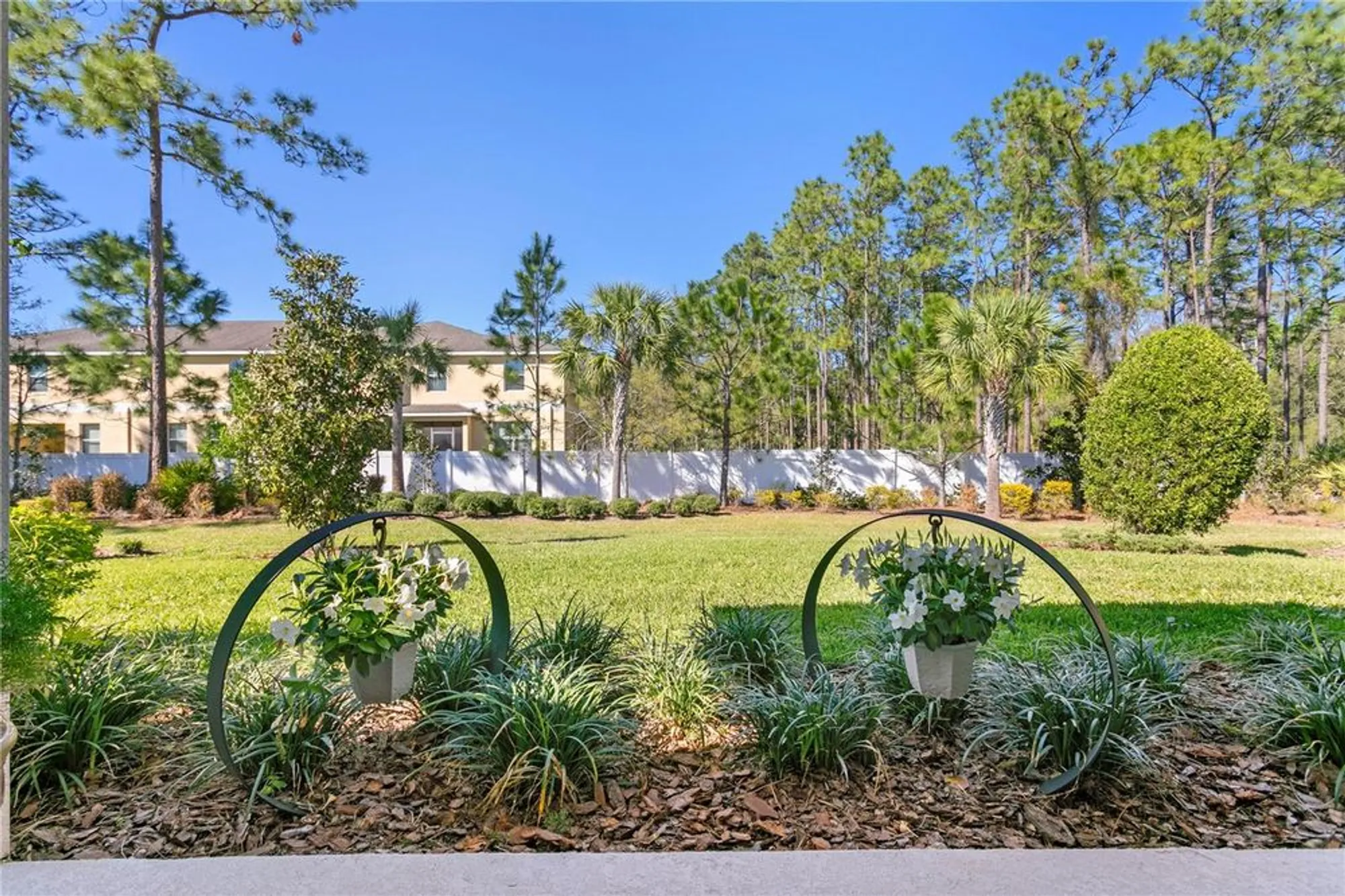 Property Slideshow image 37 of 68 | 20173 umbria hill dr, Tampa, FL, 33647