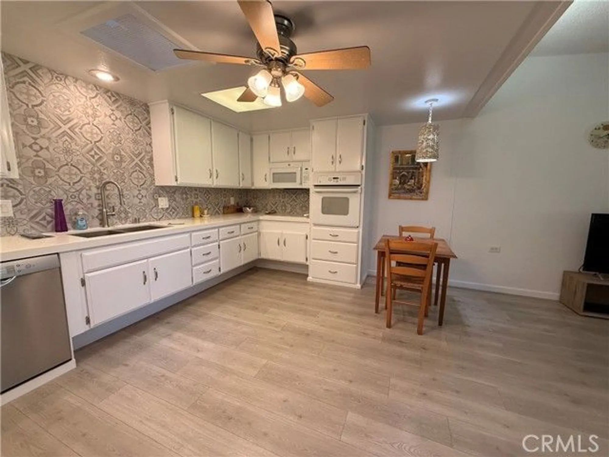 Property Slideshow image 14 of 22 | 13601 medinac ln unit 72e, Seal Beach, CA, 90740