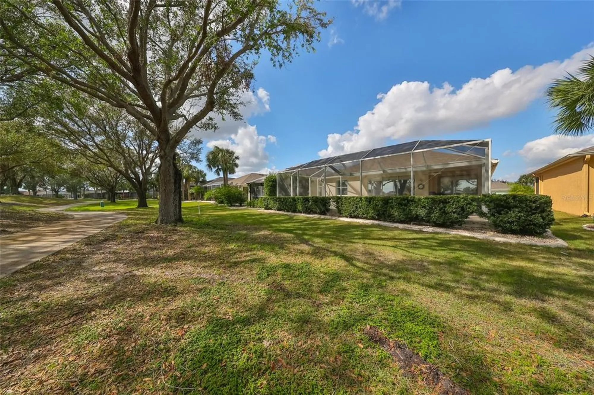 Property Slideshow image 29 of 37 | 1120 emerald dunes dr, Sun City Center, FL, 33573