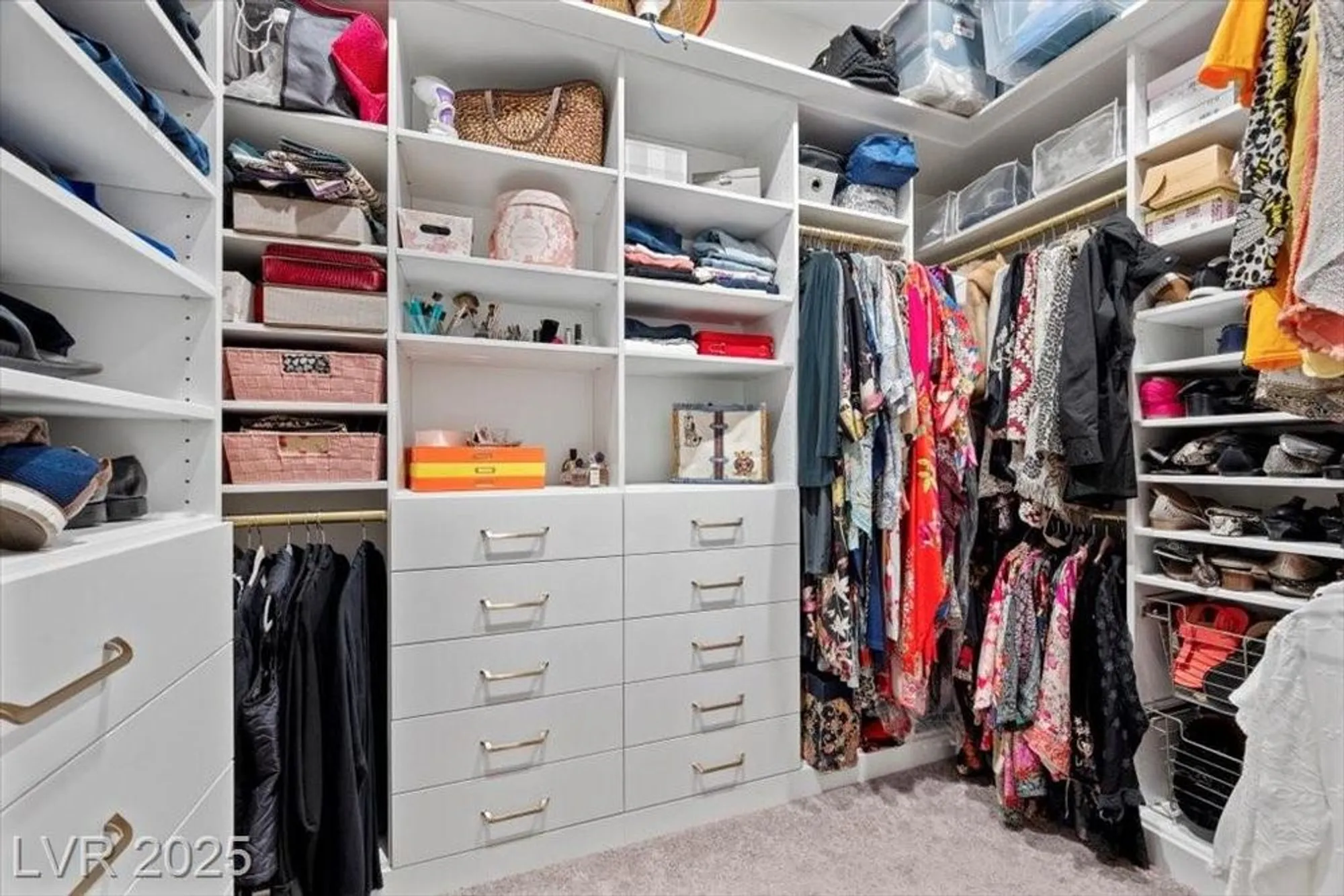 Property Slideshow image 23 of 69 | 44 stone yucca ct, Henderson, NV, 89011