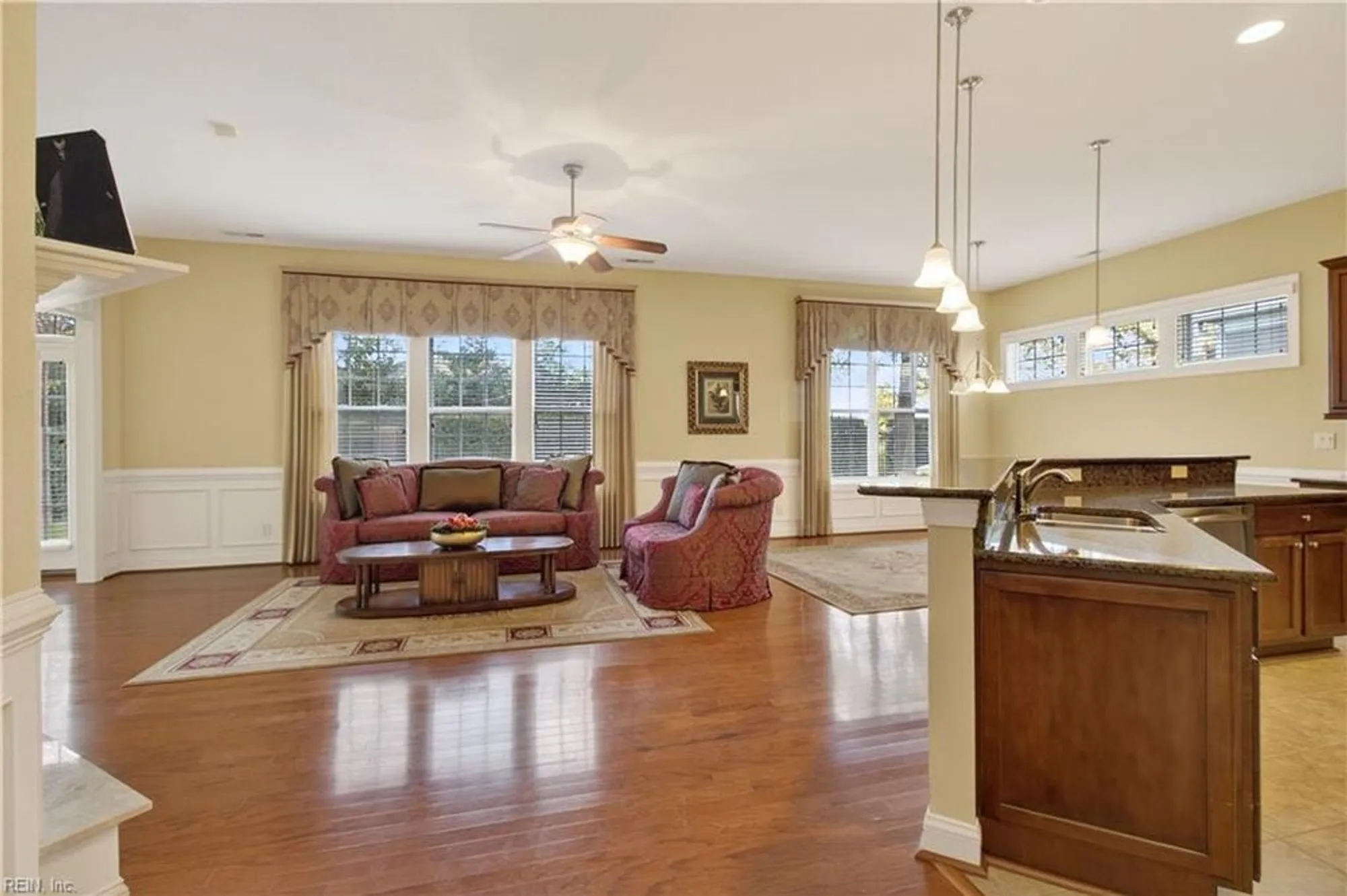 Property Slideshow image 13 of 35 | 1425 blairwood ln, Chesapeake, VA, 23320