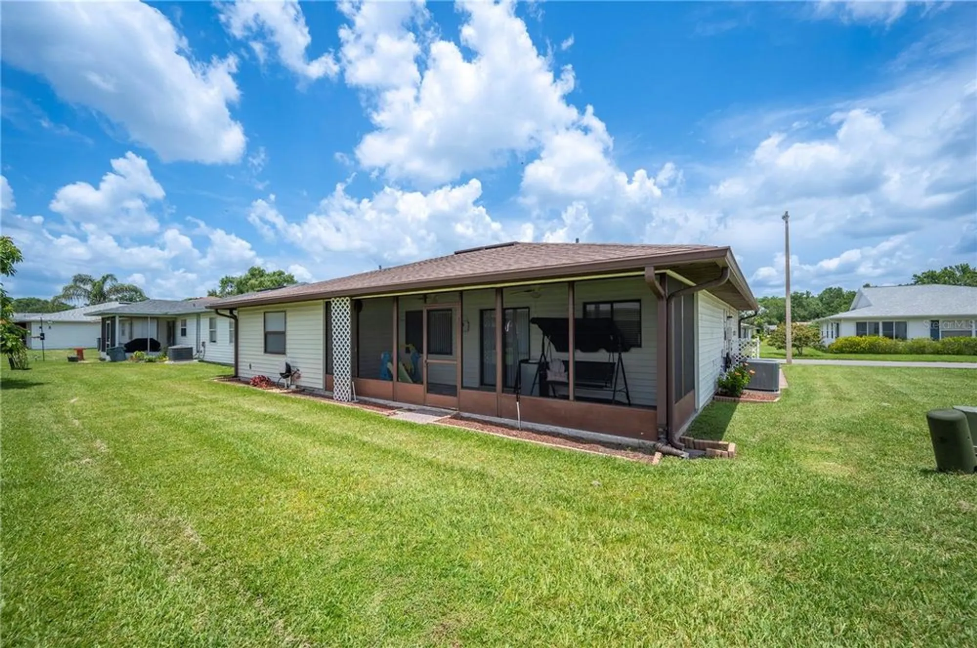 Property Slideshow image 29 of 37 | 1608 colonnades cir, Lakeland, FL, 33811