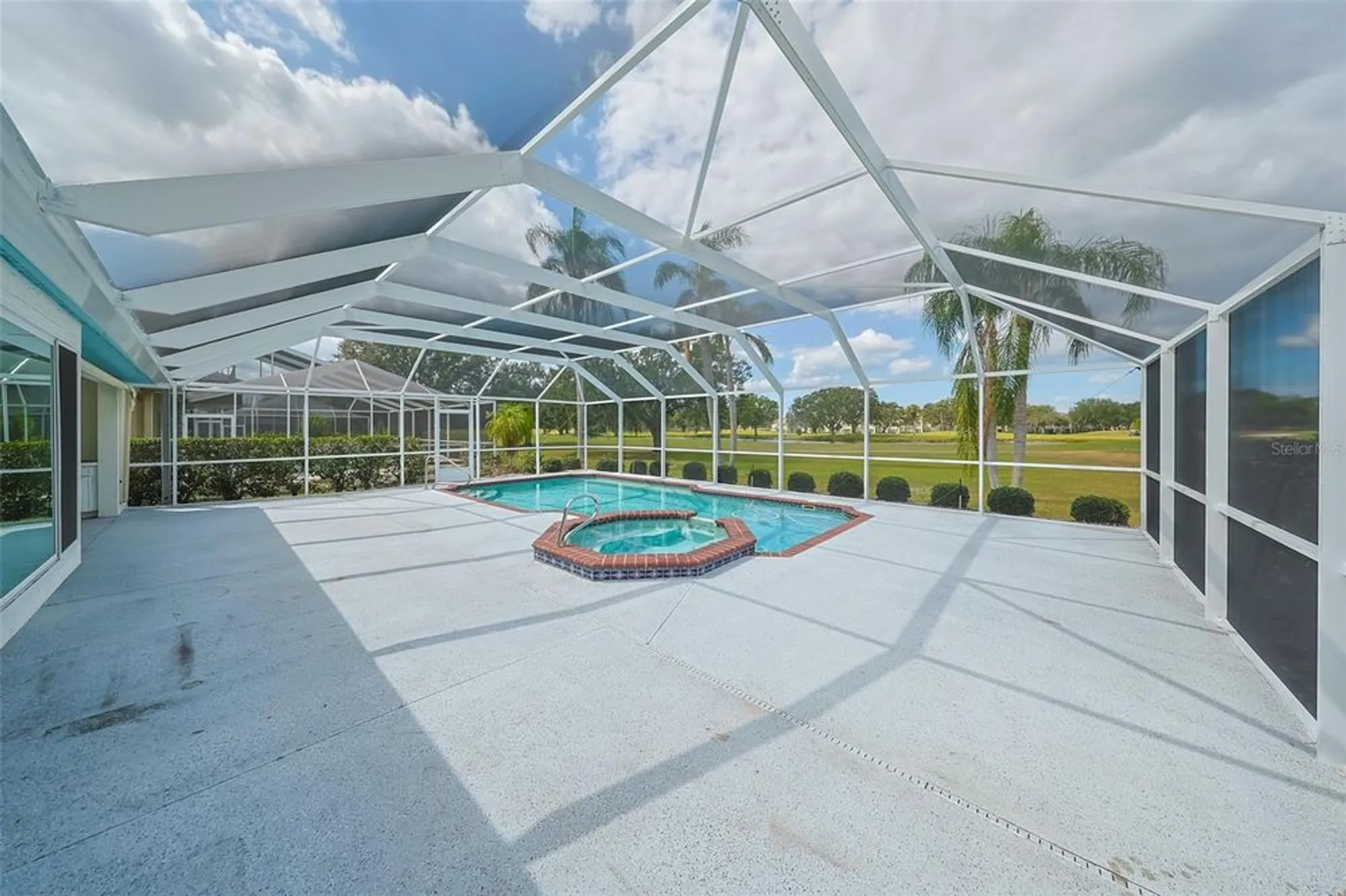 Property Slideshow image 31 of 42 | 352 caloosa palms ct, Sun City Center, FL, 33573