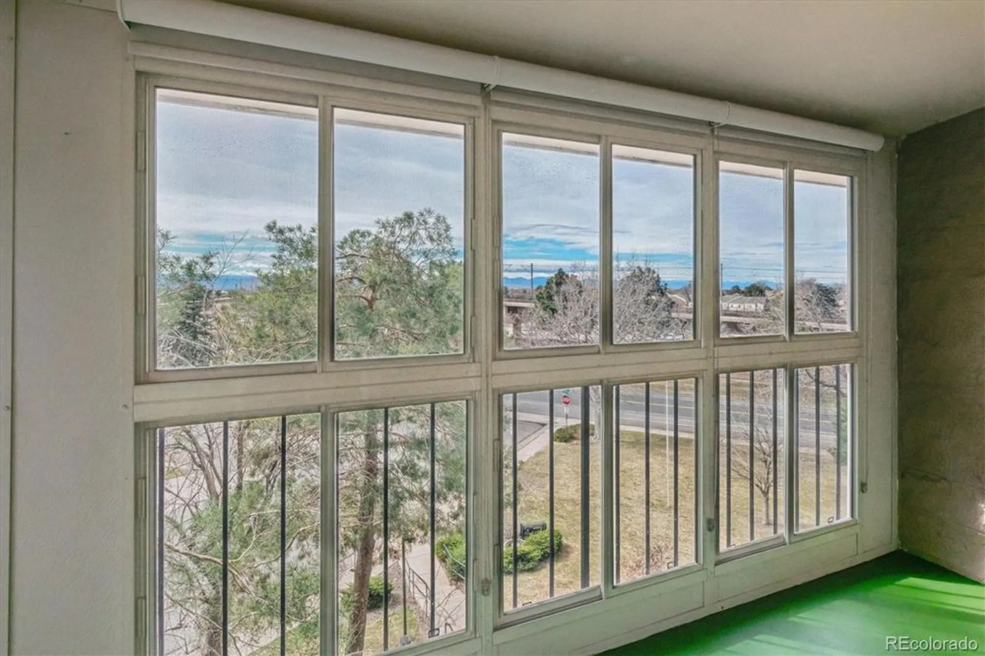 Property Slideshow image 26 of 34 | 3022 s wheeling way 407, Aurora, CO, 80014