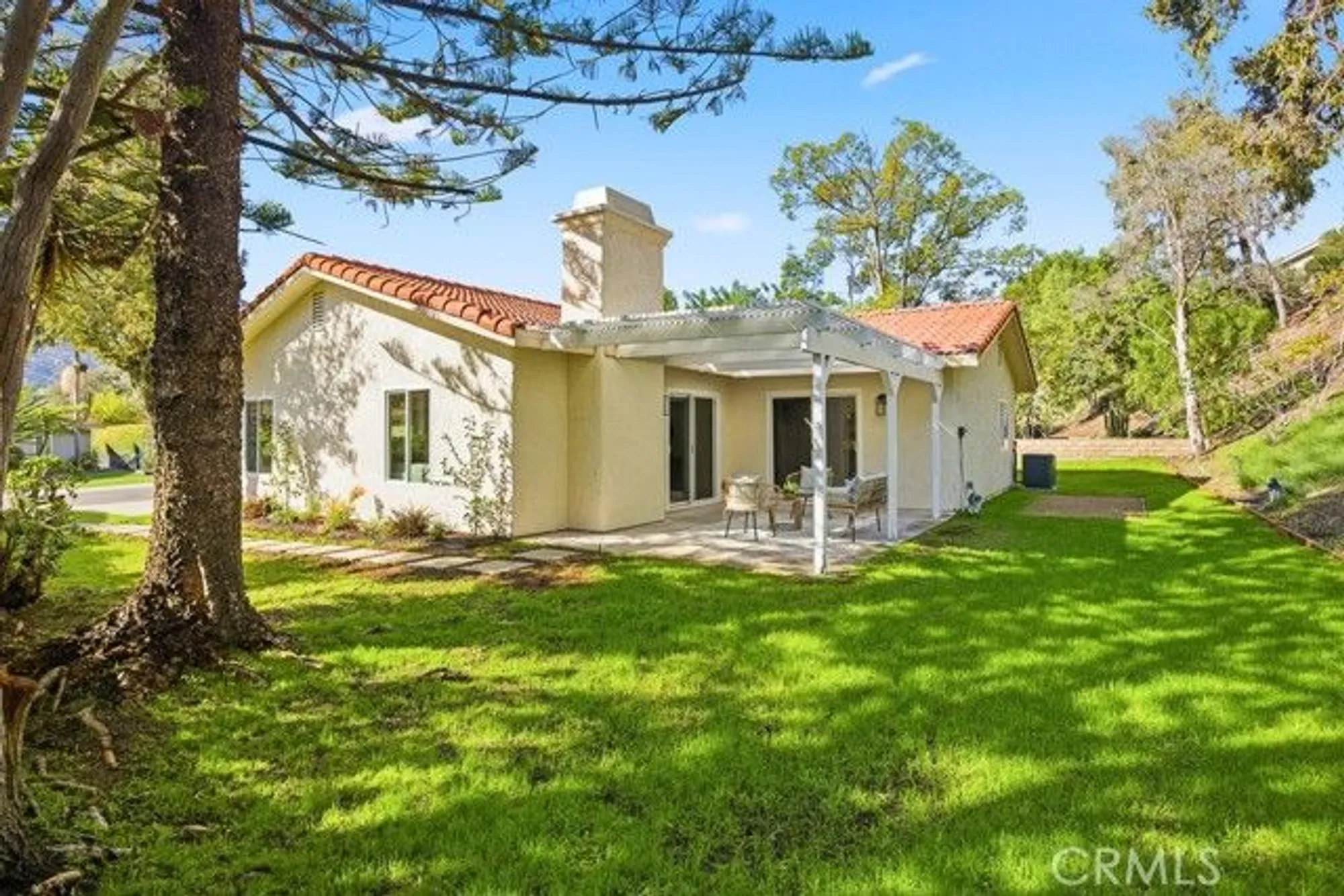 Property Slideshow image 39 of 52 | 1069 belleza st, Camarillo, CA, 93012