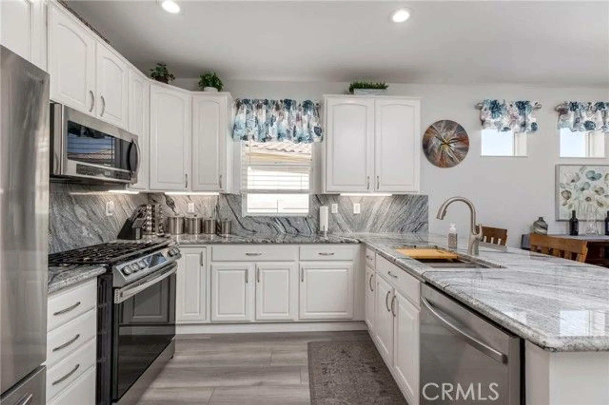 Property Slideshow image 7 of 33 | 1158 blackbrush rd, Beaumont, CA, 92223