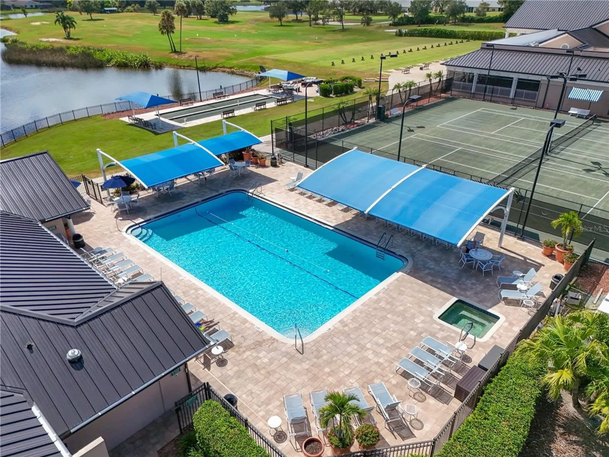 Property Slideshow image 59 of 70 | 6904 drewrys blf apt 803, Bradenton, FL, 34203
