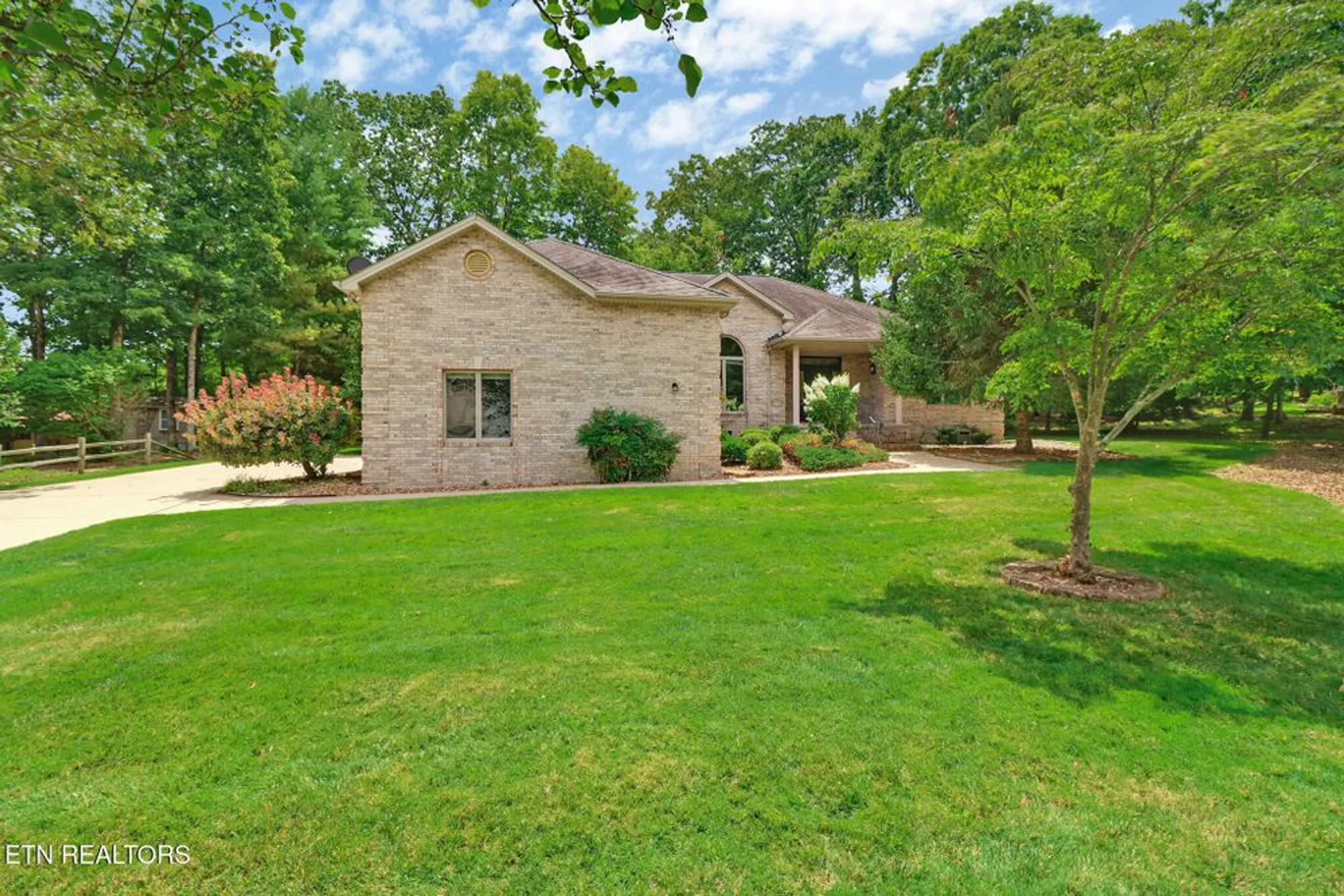 Property Slideshow image 3 of 35 | 163 havenridge cir, Crossville, TN, 38558