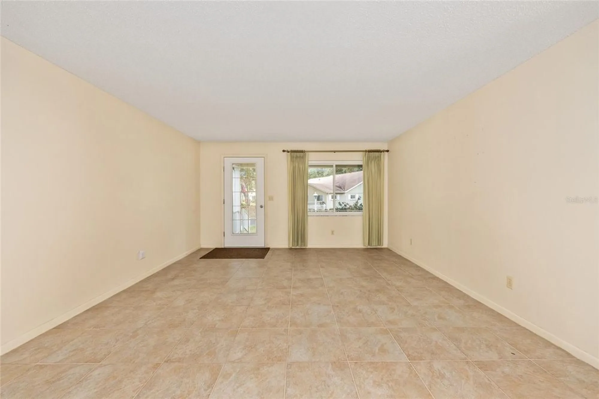 Property Slideshow image 13 of 40 | 9121 sw 83rd ct c, Ocala, FL, 34481
