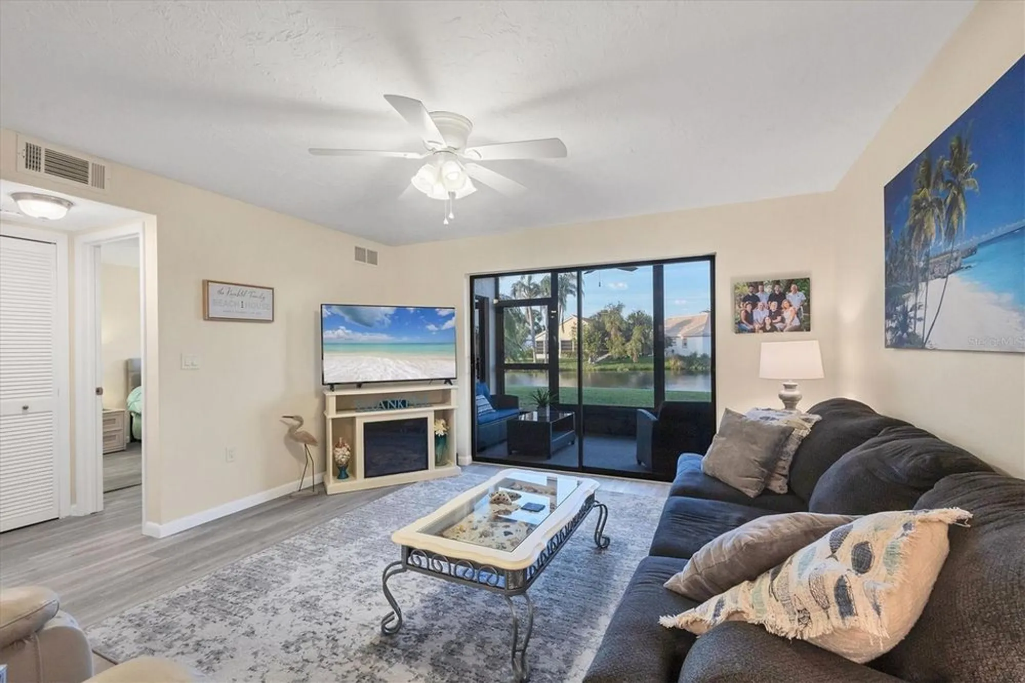 Property Slideshow image 5 of 33 | 1100 capri isles blvd apt 317, Venice, FL, 34292