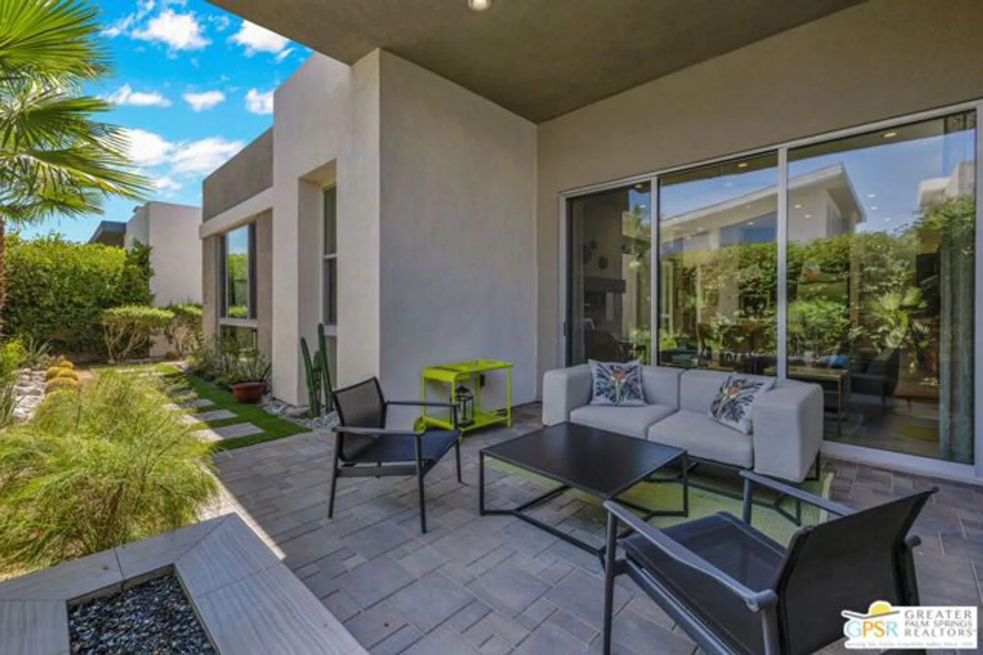 Property Slideshow image 10 of 43 | 1136 cyan ln, Palm Springs, CA, 92262