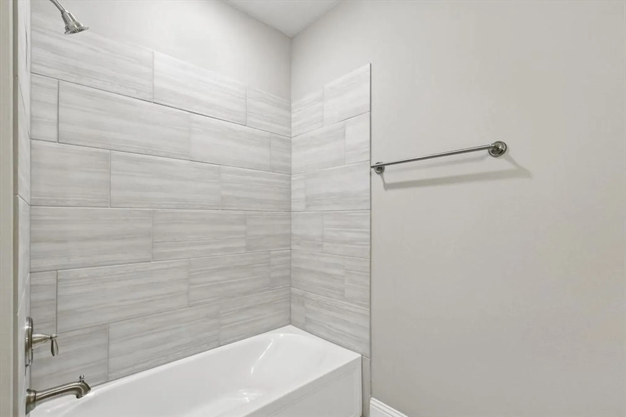 Property Slideshow image 22 of 38 | 1735 wittington pl apt 3308, Dallas, TX, 75234