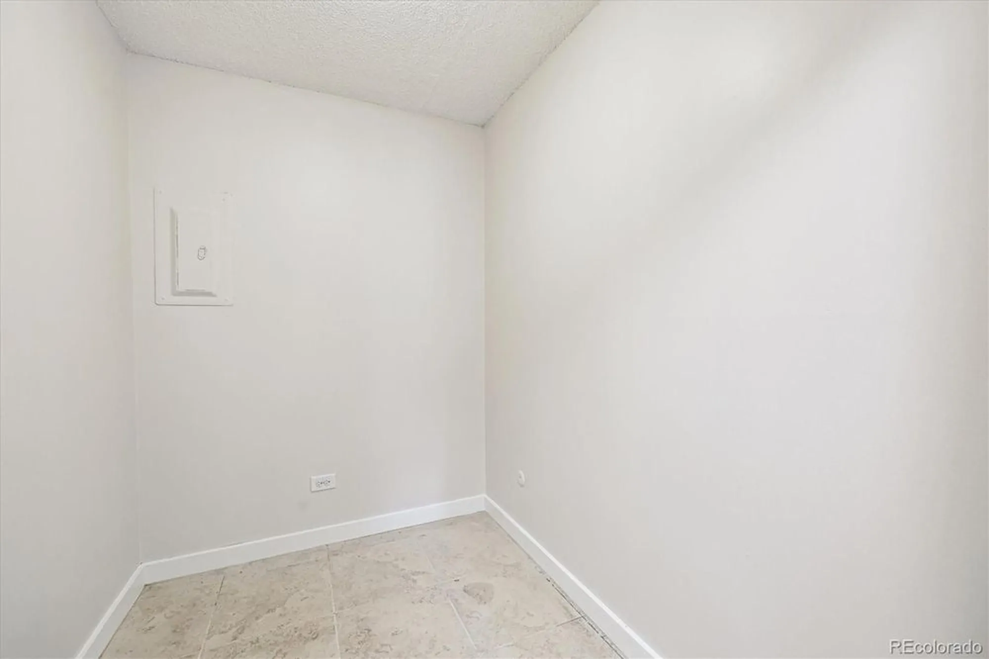 Property Slideshow image 11 of 50 | 650 s alton way apt 10a, Denver, CO, 80247