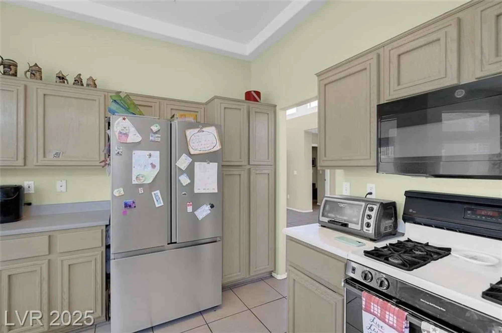 Property Slideshow image 24 of 44 | 10017 bundella dr, Las Vegas, NV, 89134