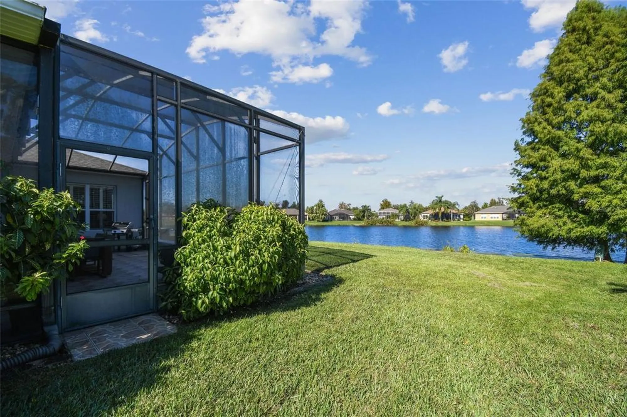 Property Slideshow image 32 of 49 | 722 shorehaven dr, Kissimmee, FL, 34759