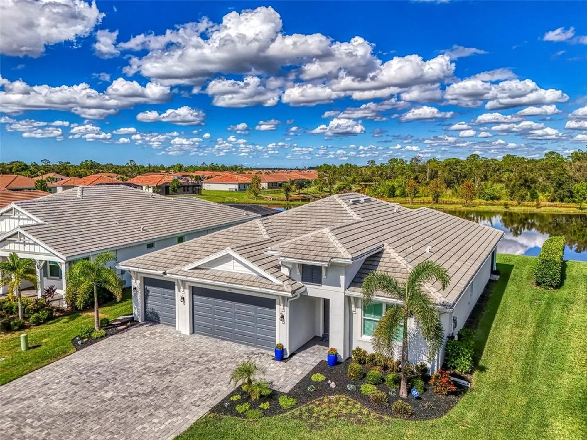 Property Slideshow image 55 of 71 | 560 mistiflower cir, Nokomis, FL, 34275